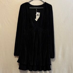 Elegant Black Long Sleeve Dress